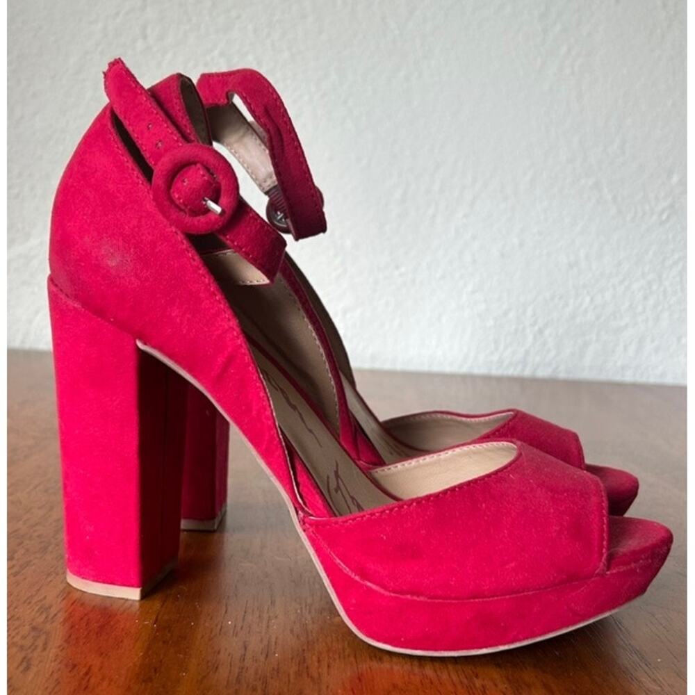 American Rag Areeta D'Orsay Size 7 Platform Block Heels Peep Toe Red Velvet Sexy